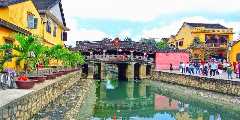 Discover daily beauty while traveling in Hoi An